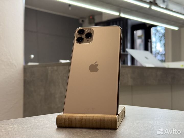 iPhone 11 Pro Max, 64 ГБ