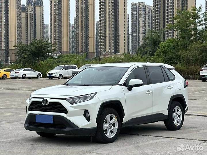 Toyota RAV4 2.0 CVT, 2021, 60 100 км