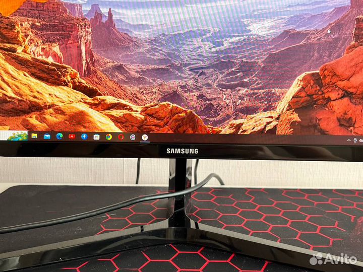 Монитор Samsung C24RG50FQI 144 герц