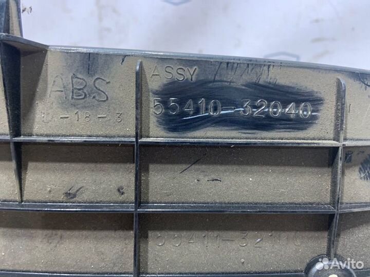 Накладка на панель приборов Toyota Vista SV32