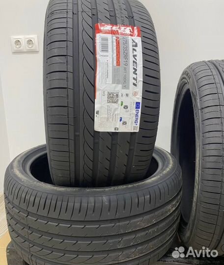 Zeta Alventi 275/35 R19 и 245/40 R19 98Y