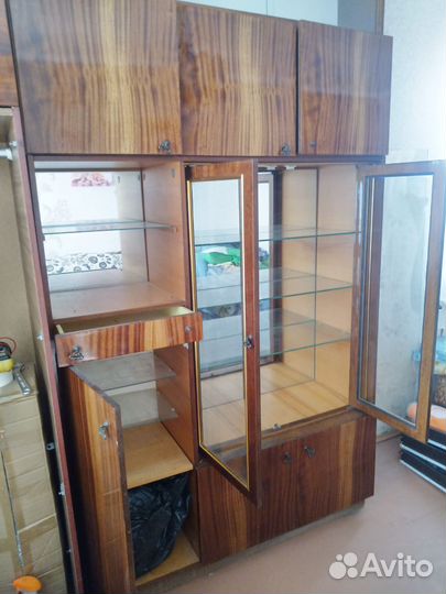 Шкаф сервант бу