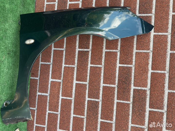 Крыло правое Peugeot 307 дорест