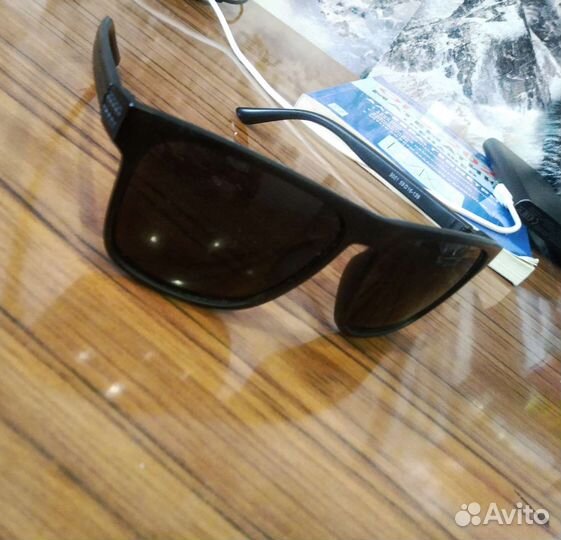 Солнцезащитные очки