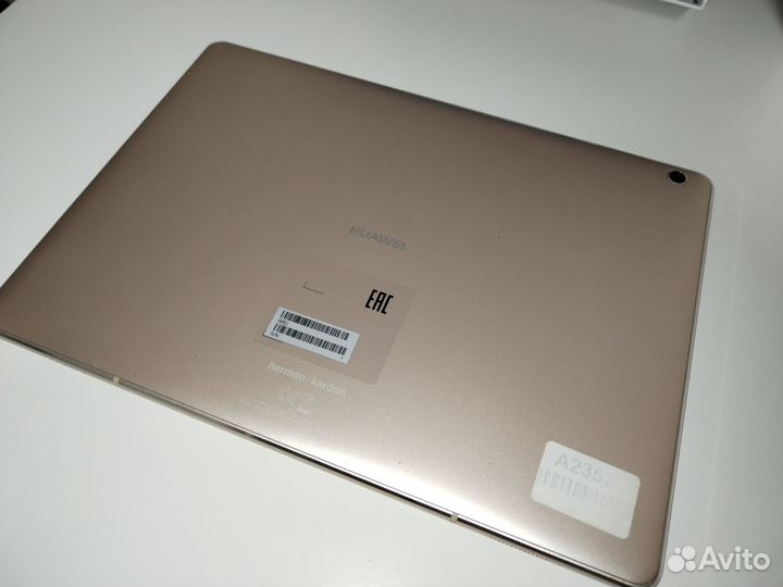 Планшет Huawei M3 Lite 10 32GB 3G/LTE