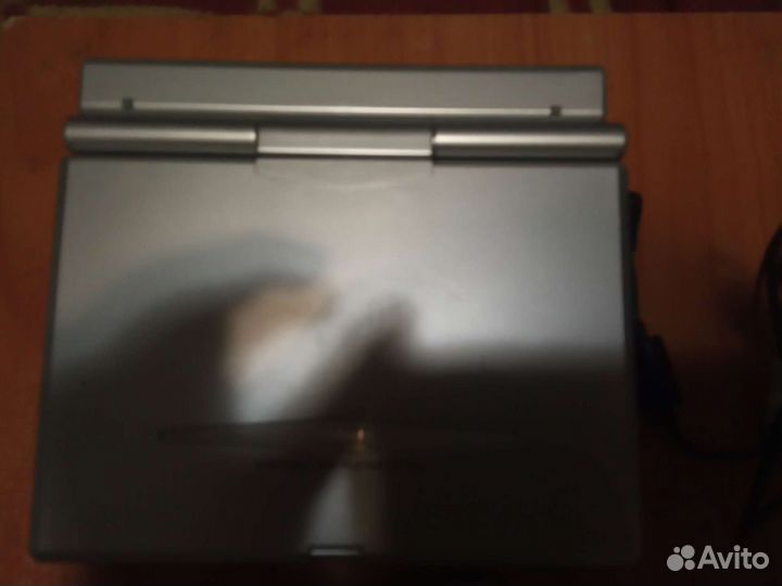 Портативный видеопроигрыватель