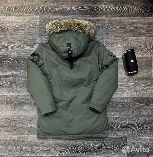 Зимняя куртка Canada Goose