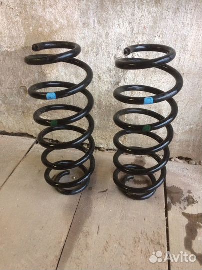 Запчасти на volkswagen passat b5