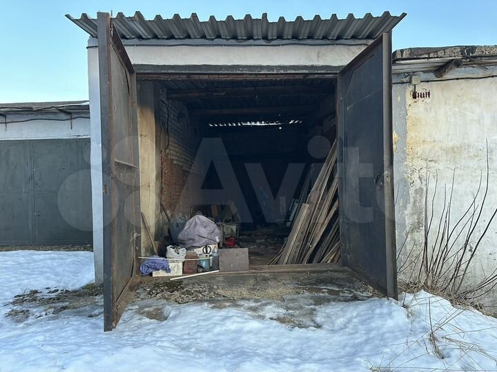 Гараж, > 30 м²