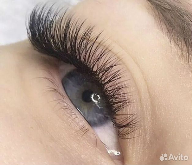 Наращивание ресниц в студии