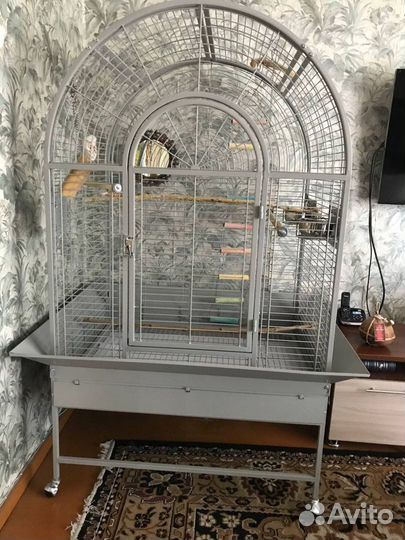 Клетка для попугаев фирменная от Montana