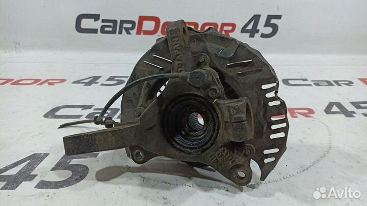 Кулак поворотный в сборе передний левый (ступица)