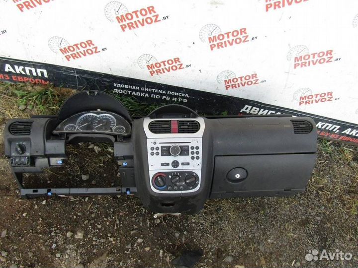 Панель передняя салона (торпедо) Opel Tigra 2 2008