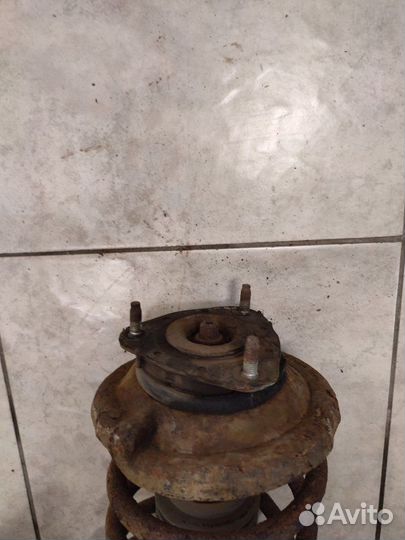 Стойка подвески передняя левая Ford Focus 1 cdda