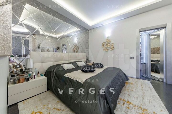 8-к. квартира, 243 м², 34/37 эт.