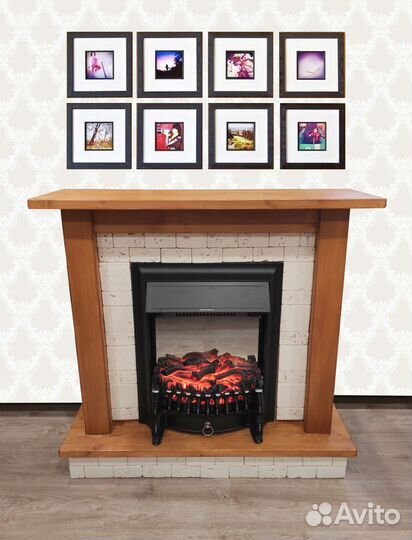 Камин в портале из натурального дерева цвет тик