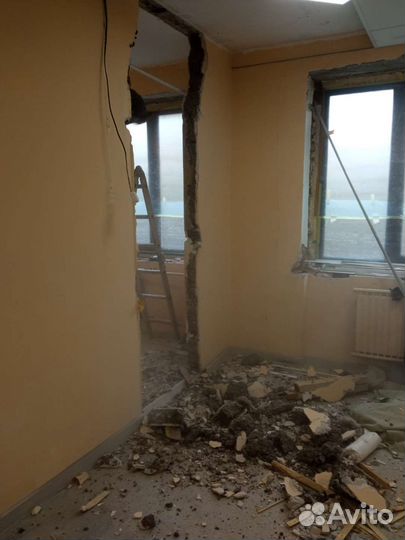 Демонтаж,перегородок плитки