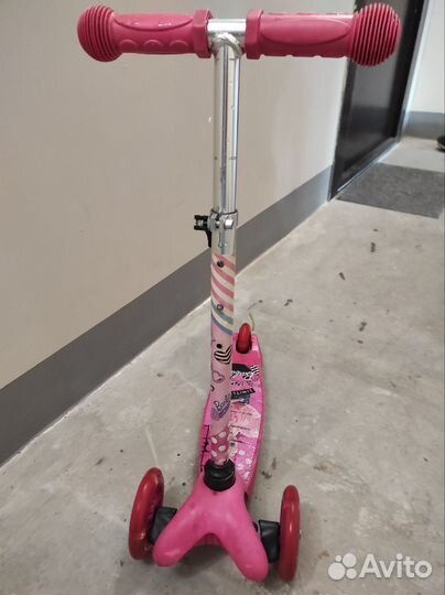 Самокат для девочки