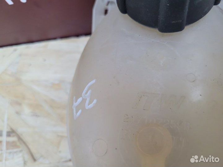 Бачок расширительный Renault Logan