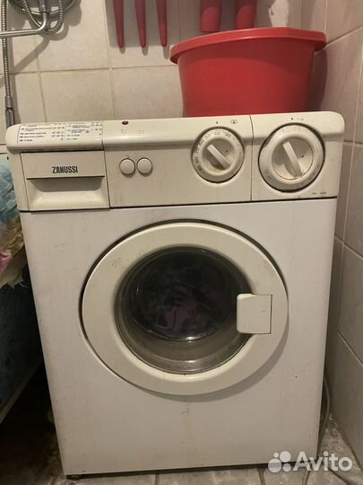Стиральная машина zanussi