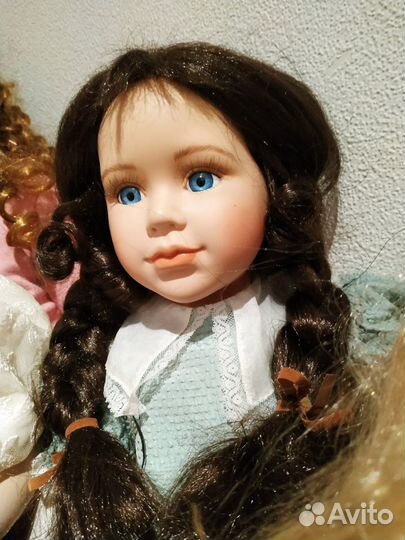 Фарфоровая кукла Веста