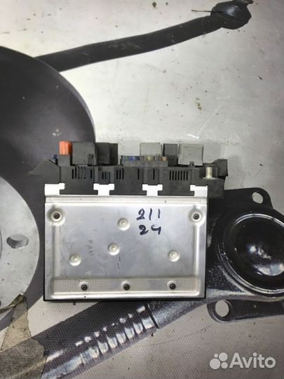 Блок предохранителей Mercedes-Benz E-Class W211