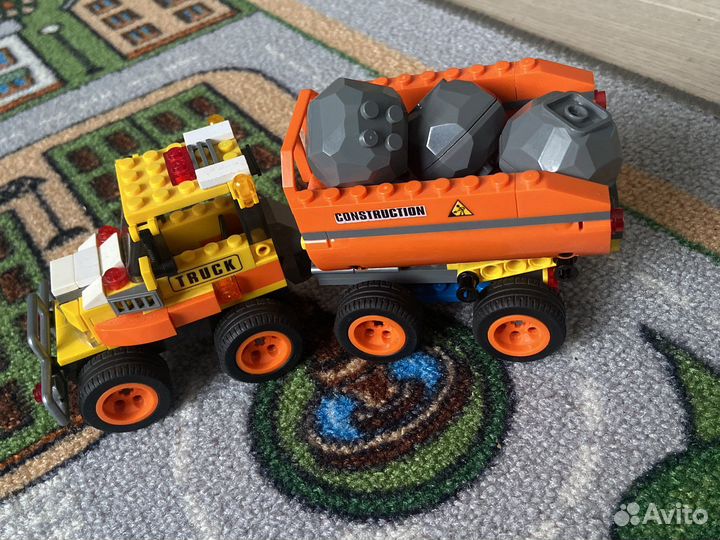 Лего оригинал продаю за ненадобностью