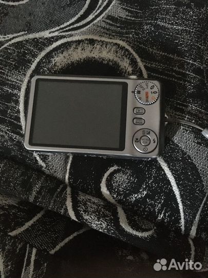Фотоаппарат Fuji FinePix JV100