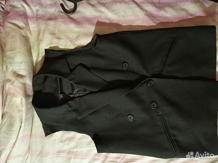 Жилетка безрукавка женская 46 48