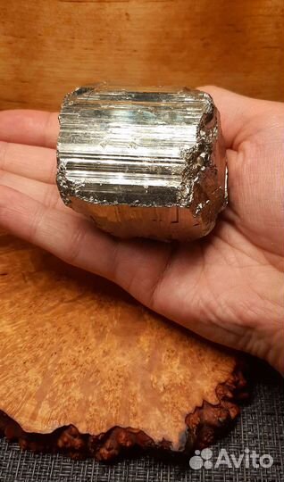 Пирит, кристаллы