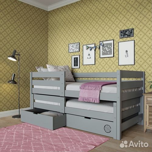 Кроватка для малыша матрешка из натурального дерев