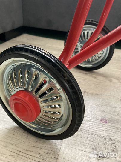 Детский трехколесный велосипед