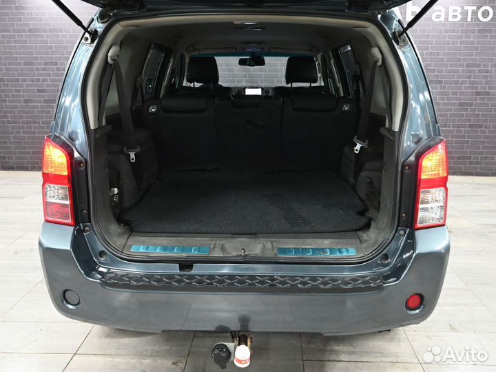 Nissan Pathfinder 2.5 AT, 2008, 255 430 км