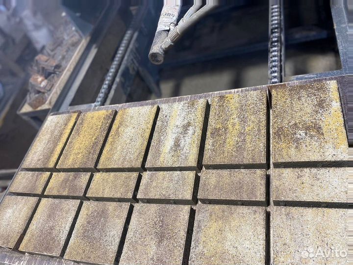 Крупноформатная тротуарная плитка