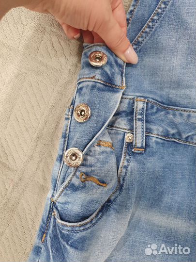 Джинсовый комбинезон