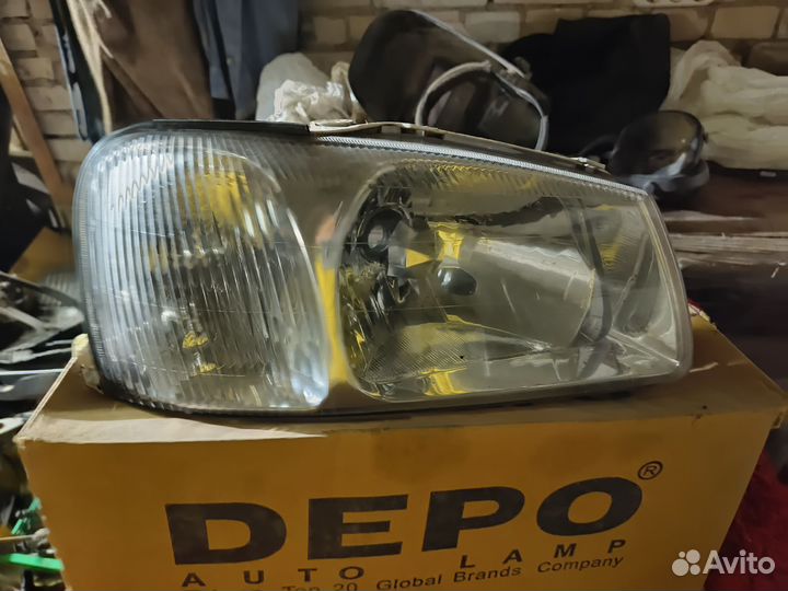 Фара правая Хендей Акцент Тагаз Accent