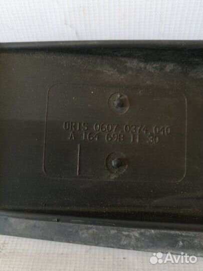 Крепление порога левое Mercedes Gl X164