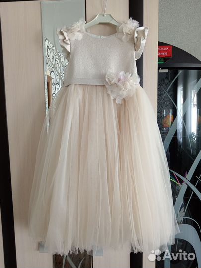 Нарядное платье для девочки 122 128 бу