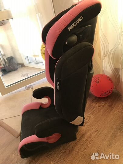 Автокресло Recaro Monza Nova 15-36 кг