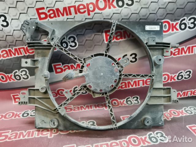 Диффузор вентилятора передний Renault Duster