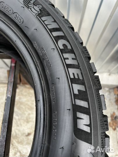 Michelin X-Ice North 4 SUV 235/55 R18 104T