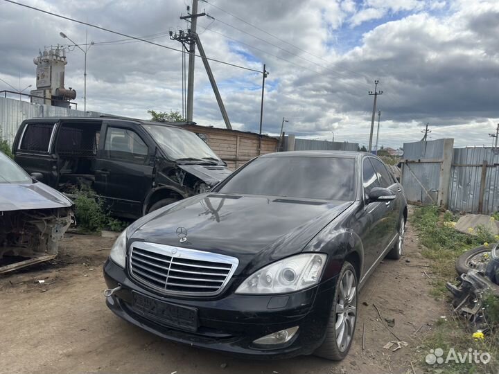 В разборе Mercedes Benz W221 5,5 2005