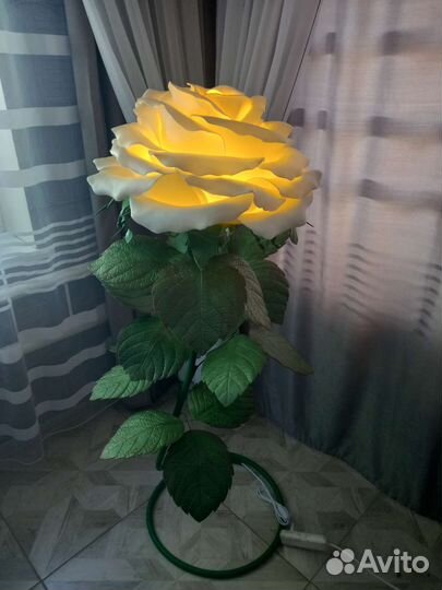 Роза светильник- торшер