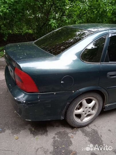 Opel Vectra 1.8 МТ, 2001, 311 000 км