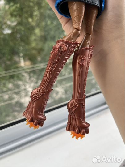 Кукла Монстер Хай Робекка Стим