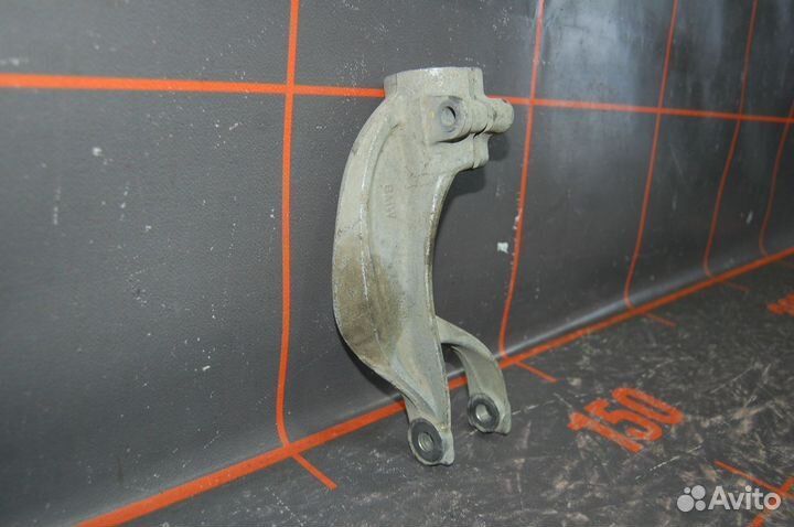 Крепление стойки амортизатора - BMW X5 G05 (2018)