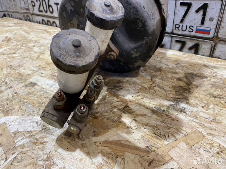 Вакуумный усилитель тормозов УАЗ 3741 1990