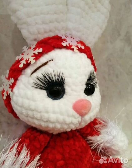 Вязанная игрушка заяц ручной работы