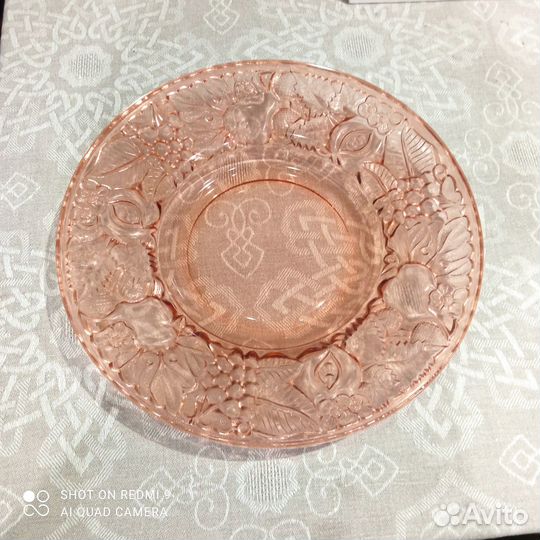 Блюдо из цветного стекла