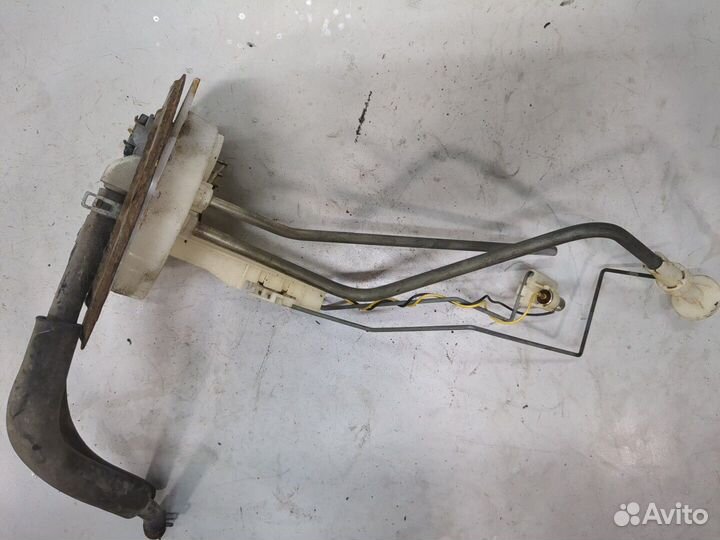 Датчик уровня топлива Nissan Pathfinder, 1997